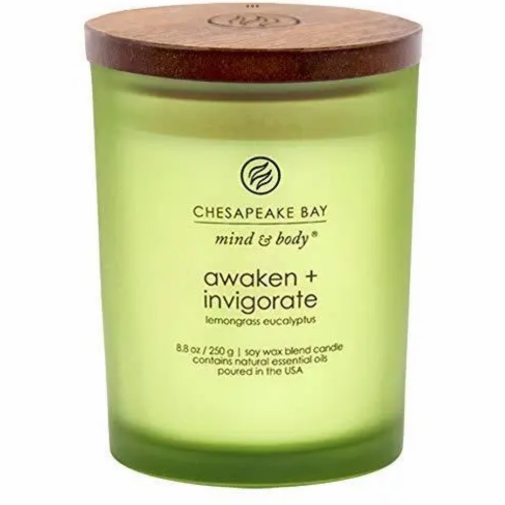 Cheasapeake bay awaken+ invigorate lemongrass eucalyptus soy candle 8.8 oz